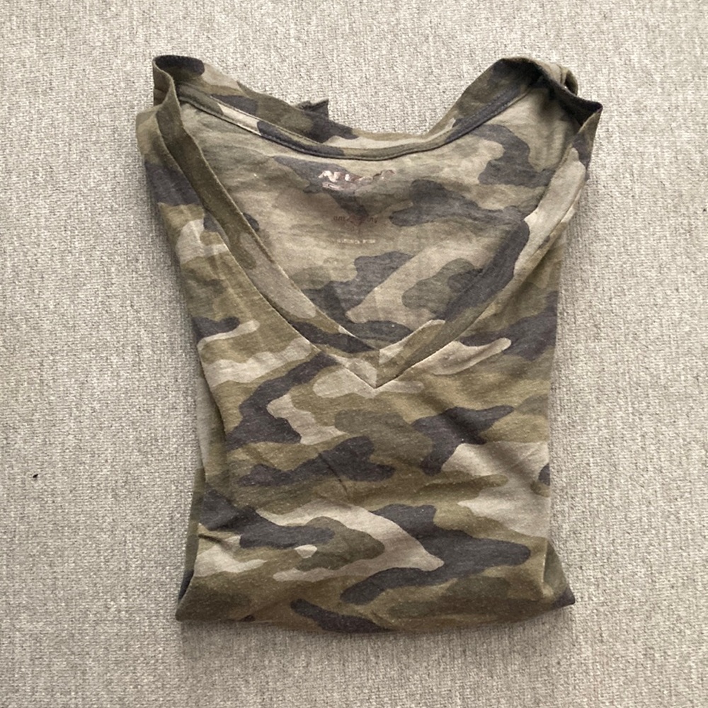 Camo v-neck